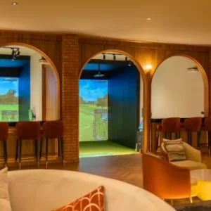 88 Golfclub X Luxx Bar Lounge golf simulator