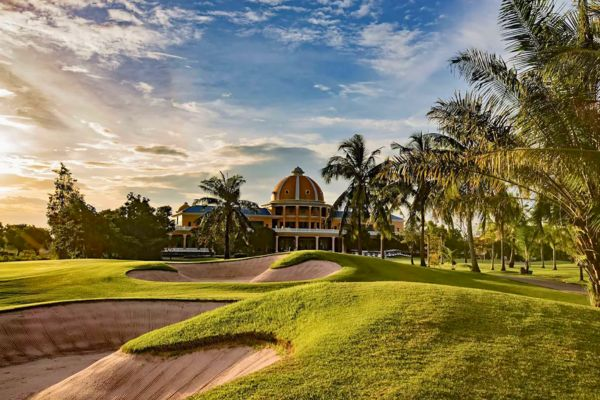 Royal Lakeside Golf Club Resort