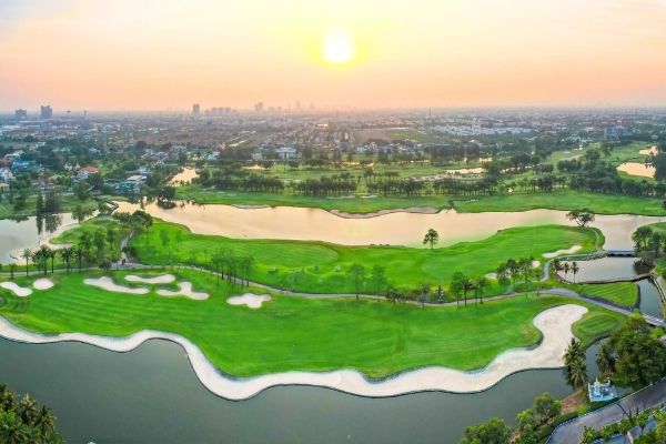 Summit Windmill Golf Club Bangkok Fairways of Eden
