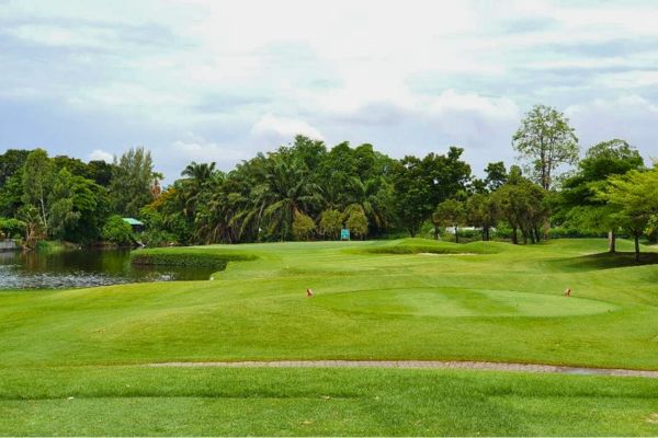 Green Valley Country Club Bangkok (1)