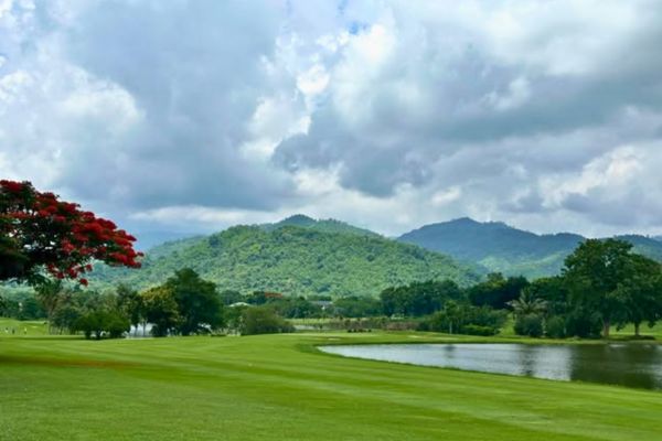 Sir James Country Club